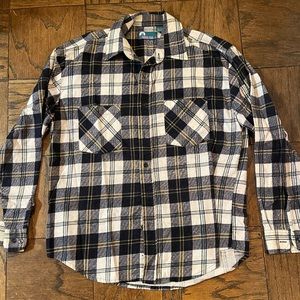 Timer Trail Large Cotton Shirt. Black/White Checkered Pattern